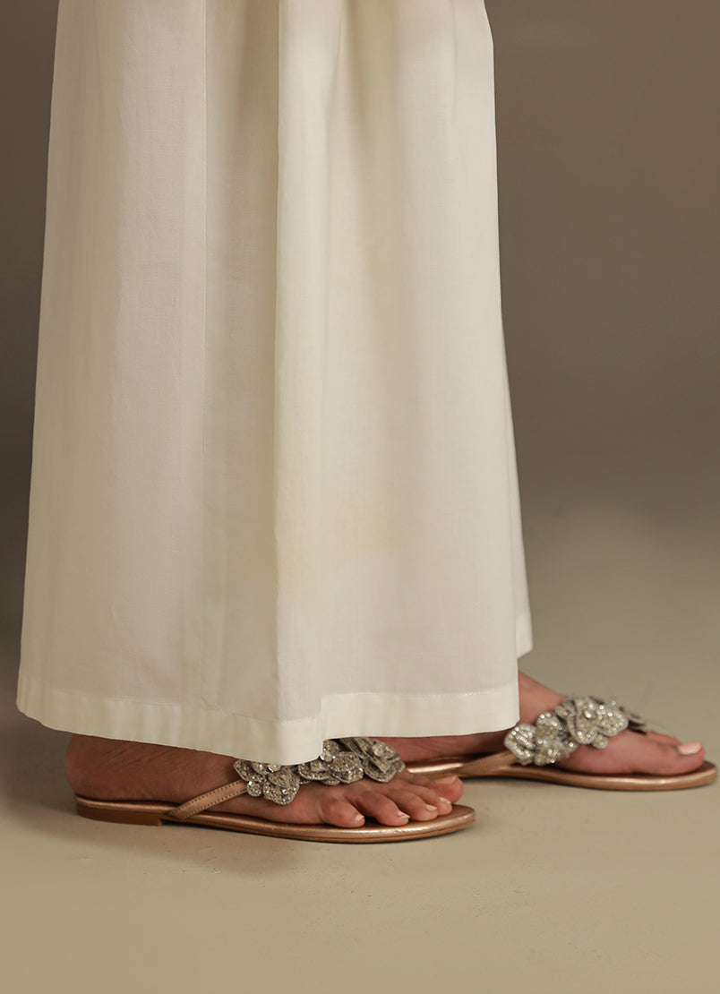 white-pleated-culottes