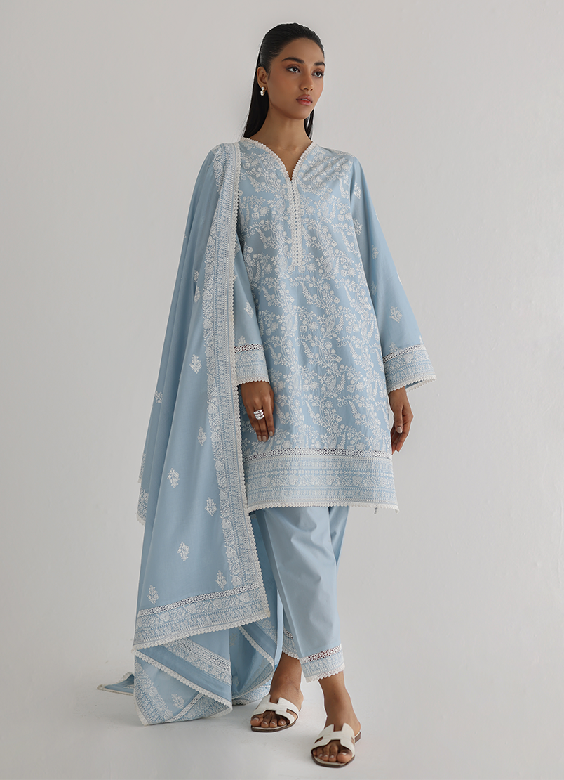 embroidered-kurta-set