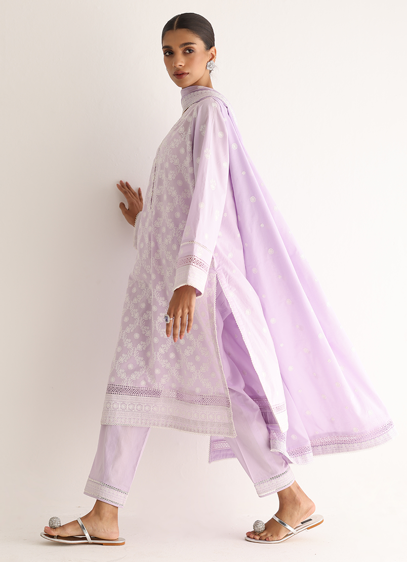 embroidered-kurta-set