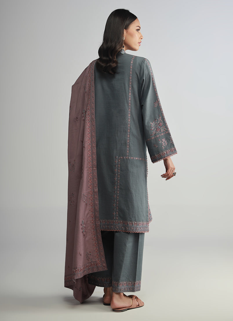 3-pc-embroidered-suit