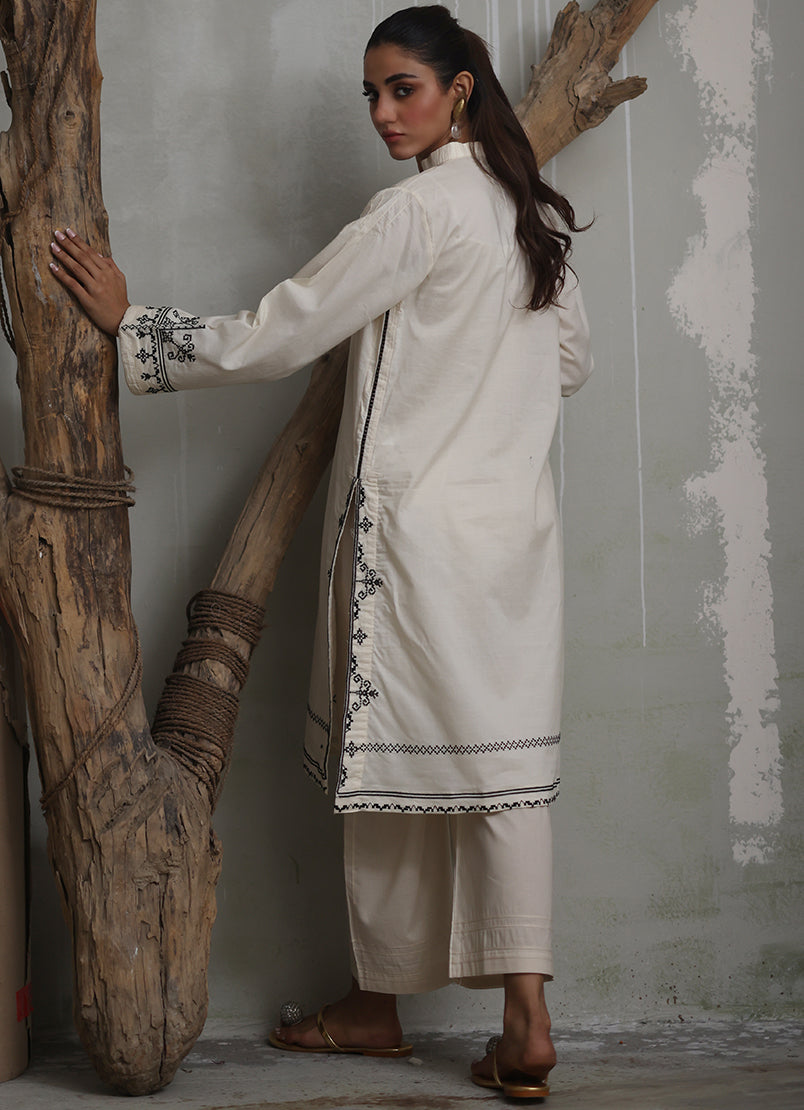 ivory-embroidered-kurta