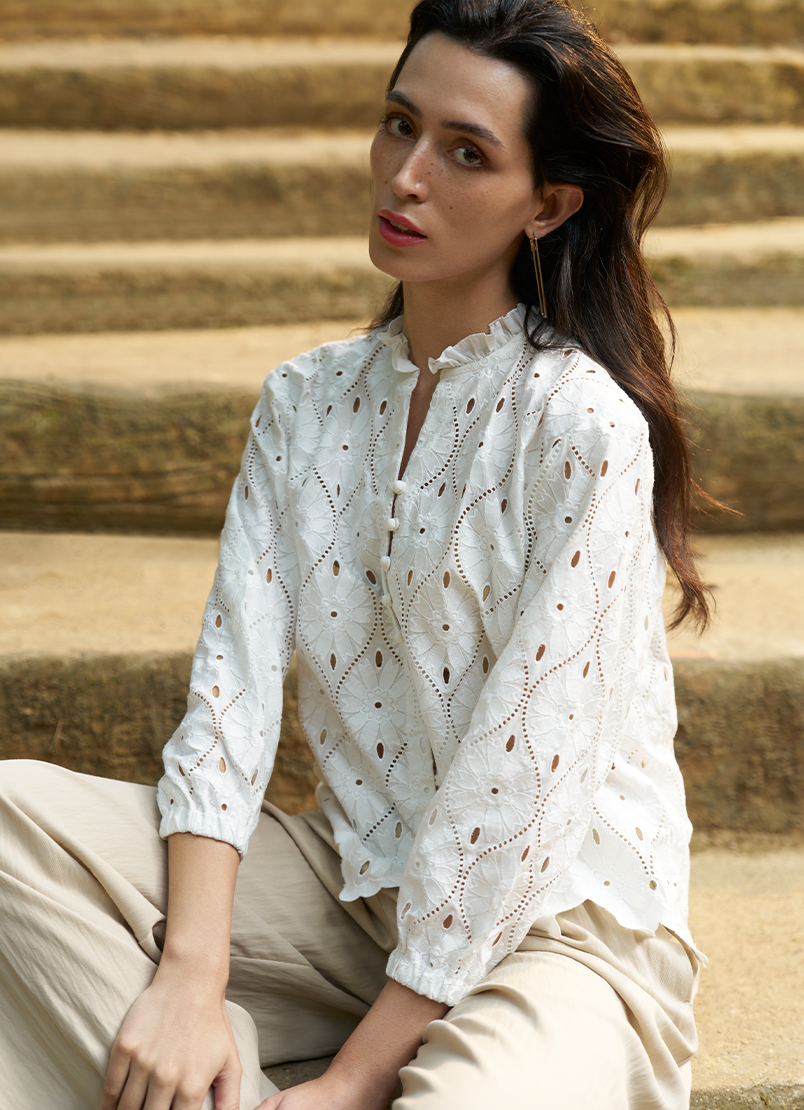 Chikan Blouse With Buttons