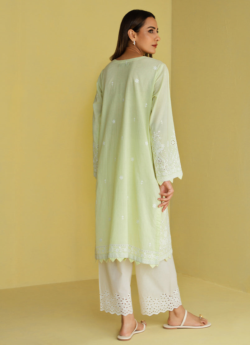 chikankari-embroidered-kurta