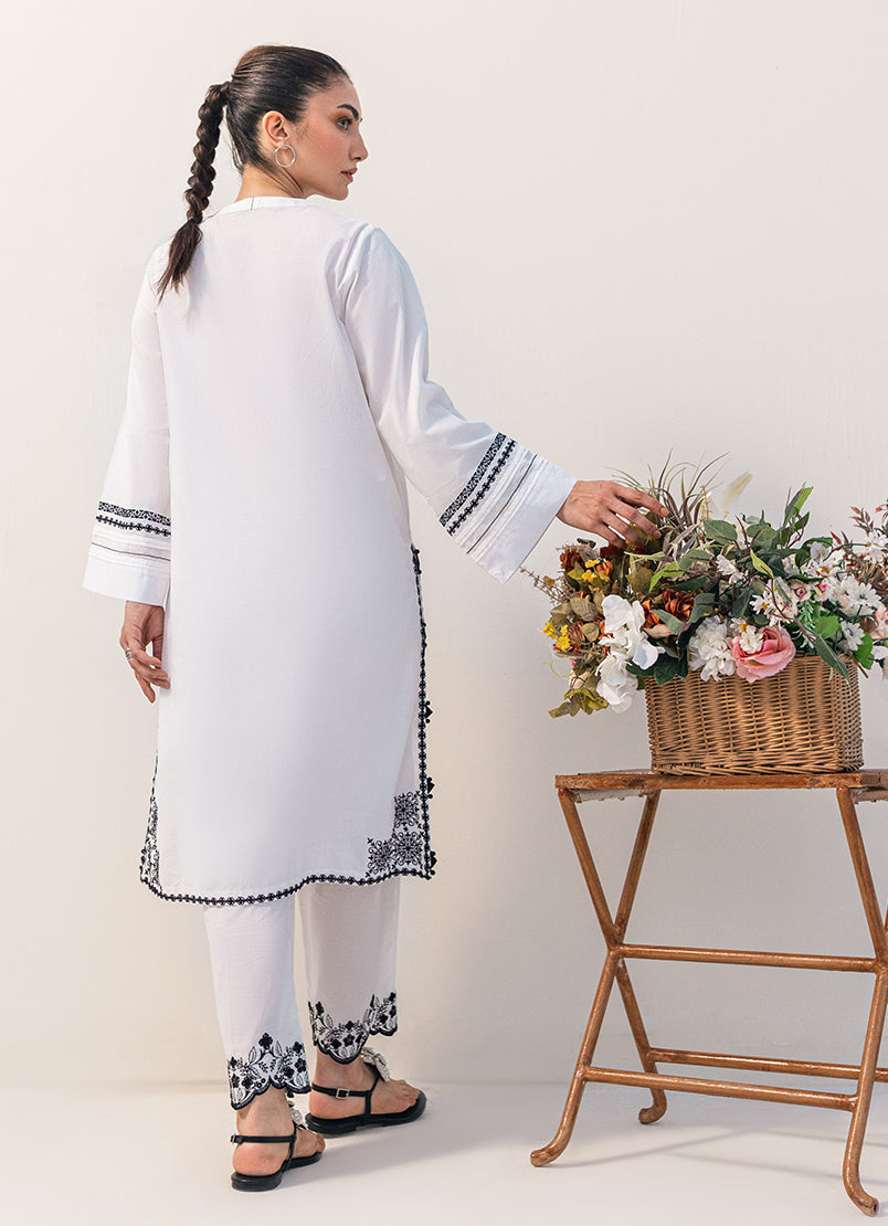 white-embroidered-kurta