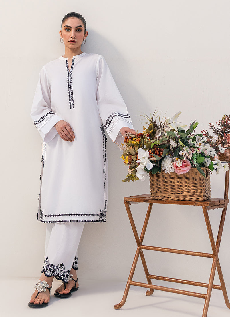 white-embroidered-kurta